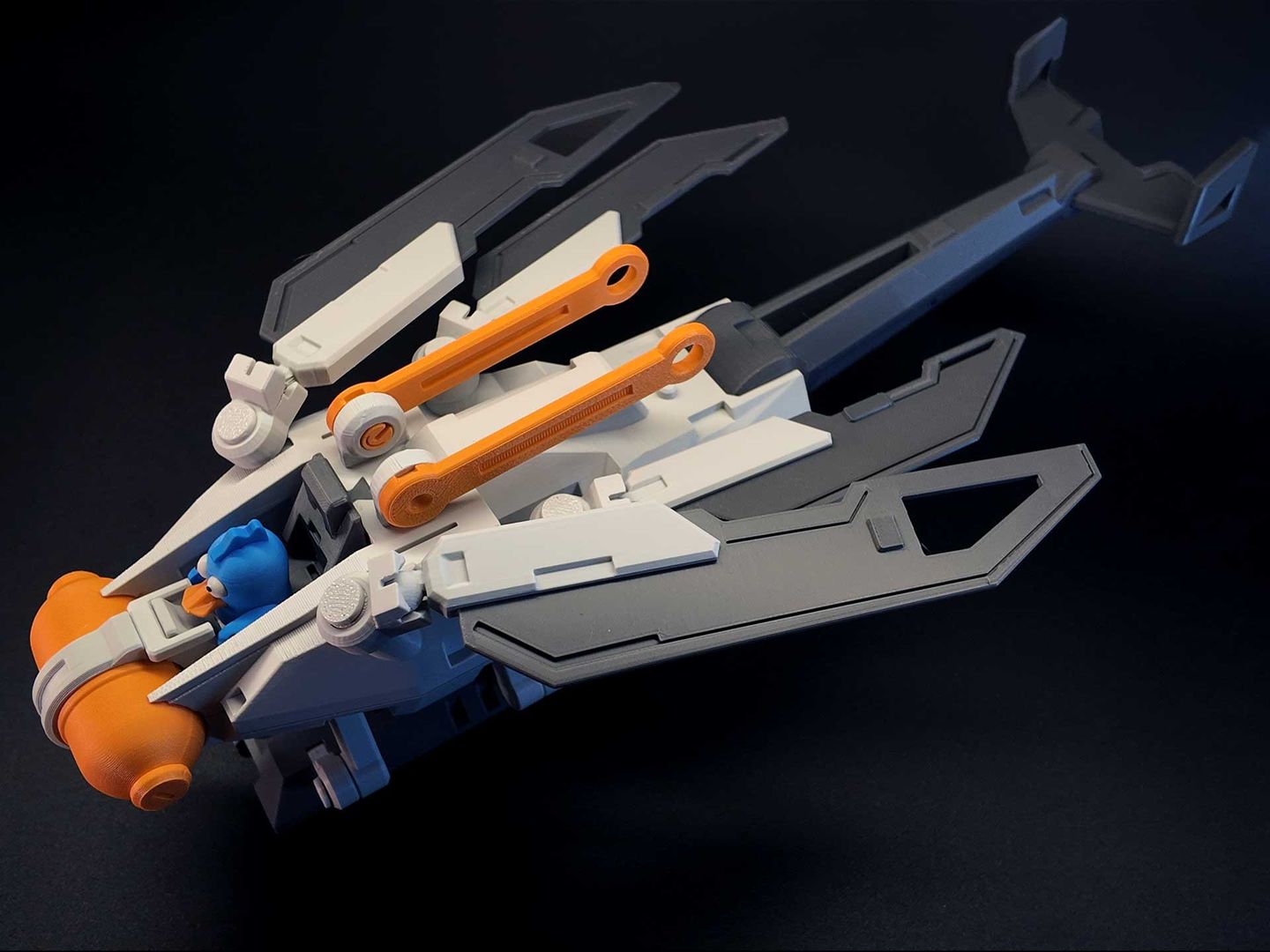 Winged flight mech